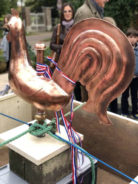 VARENGEVILLE SUR MER (76) - L'Église retrouve son coq.